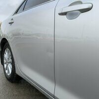 Toyota Camry дверь